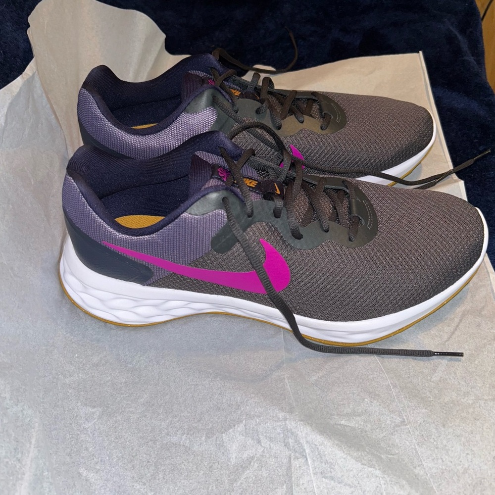 NIKE revolution 6 men’s running shoes size 13 wide